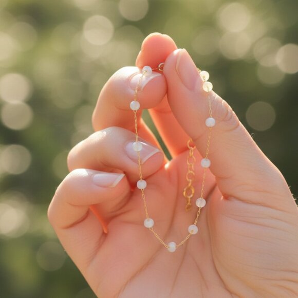 Chic & Stylish Bracelet – A Thoughtful Gift for Women and Girls, DYC1119 - Picture 3 of 5